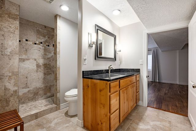 6716 W HUNTER CREST CIR, West Valley City, UT 84128