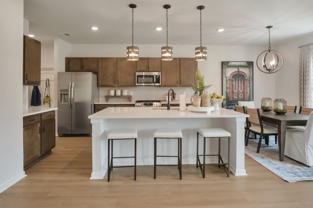 115 Avalon Dr, Columbia, TN 38401