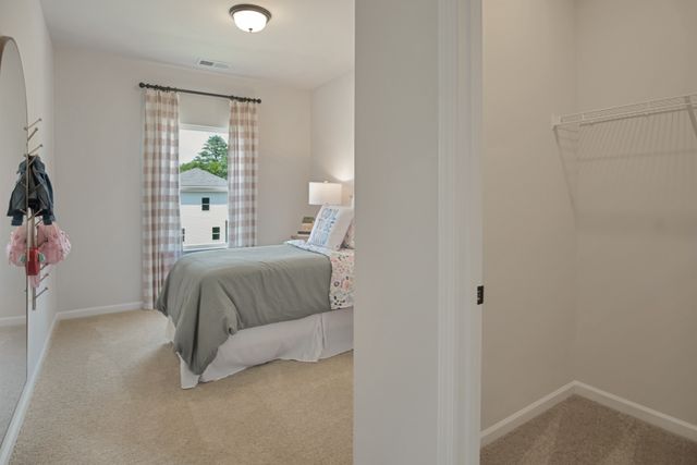 115 Avalon Dr, Columbia, TN 38401