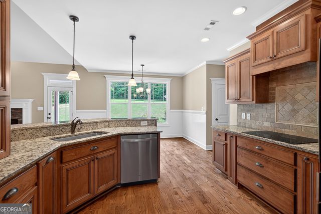 70 Double Creek Court, Senoia, GA 30276
