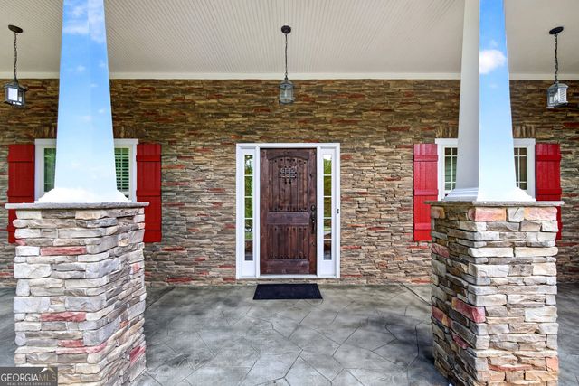 70 Double Creek Court, Senoia, GA 30276