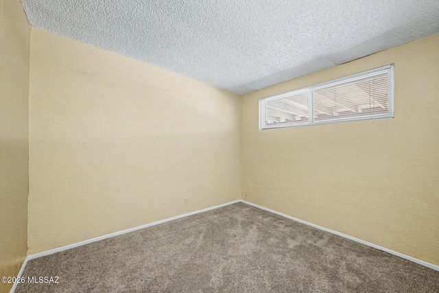 7640 E 27th Street, Tucson, AZ 85710
