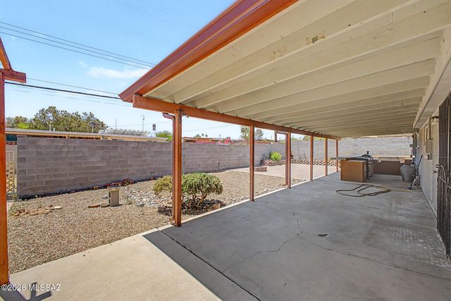 7640 E 27th Street, Tucson, AZ 85710