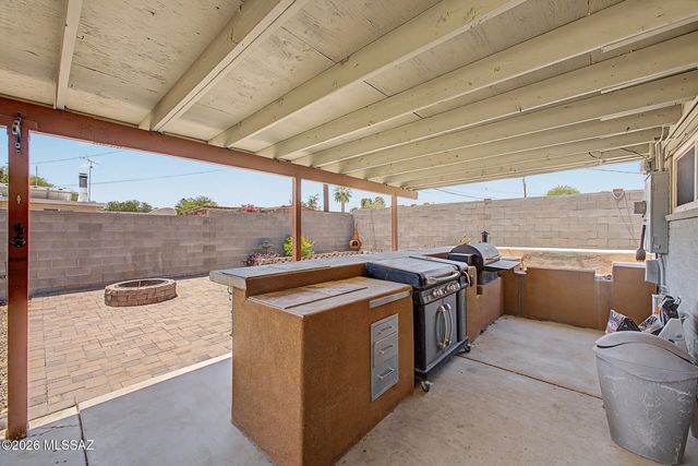 7640 E 27th Street, Tucson, AZ 85710