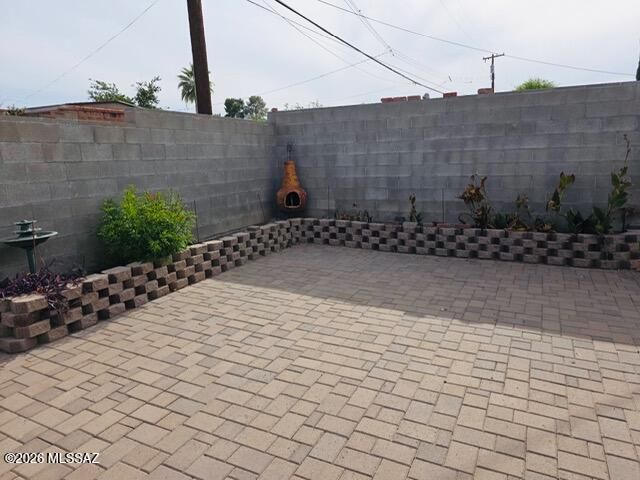 7640 E 27th Street, Tucson, AZ 85710