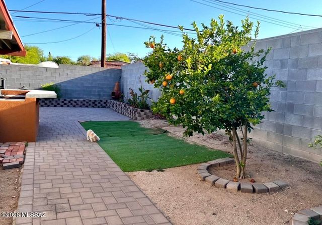 7640 E 27th Street, Tucson, AZ 85710