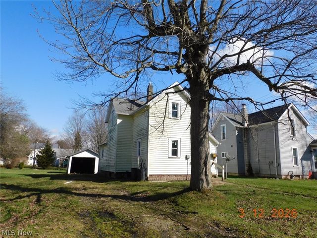 522 Shackson Street, Conneaut, OH 44030