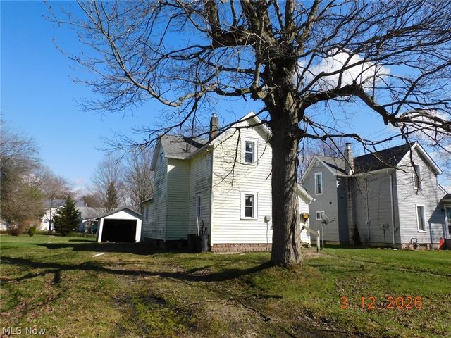 522 Shackson Street, Conneaut, OH 44030