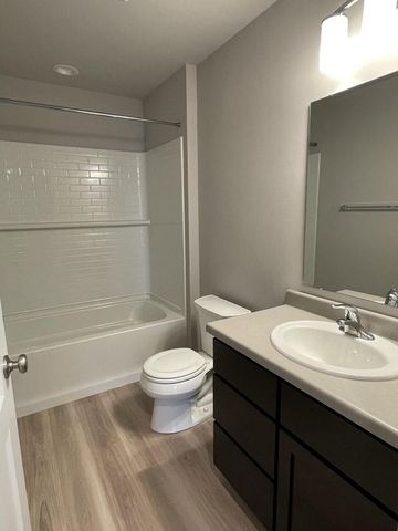 2143 Autumn Lake Parkway, Madison, WI 53718