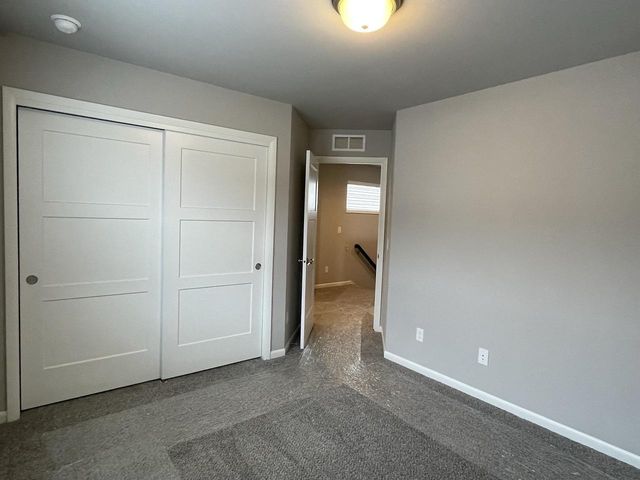 2143 Autumn Lake Parkway, Madison, WI 53718