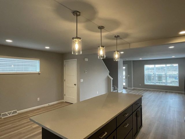 2143 Autumn Lake Parkway, Madison, WI 53718