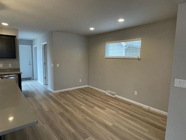 2143 Autumn Lake Parkway, Madison, WI 53718