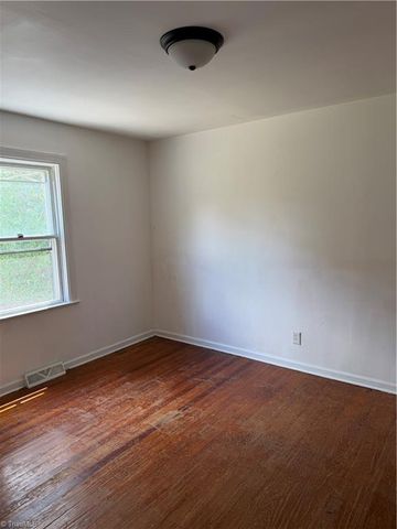 2213 Cypress Street, Greensboro, NC 27405