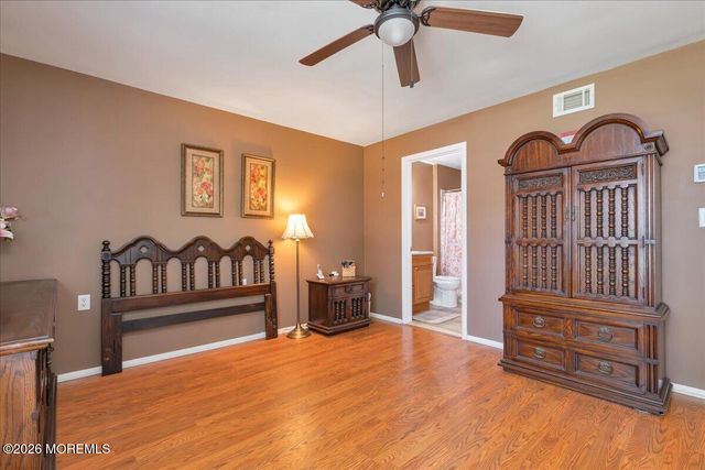 585B Kevin Court B, Manchester, NJ 08759