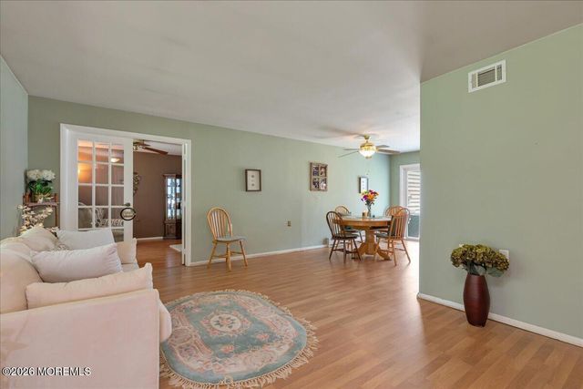 585B Kevin Court B, Manchester, NJ 08759