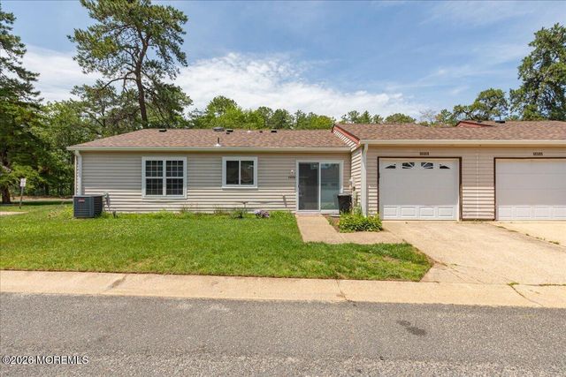585B Kevin Court B, Manchester, NJ 08759