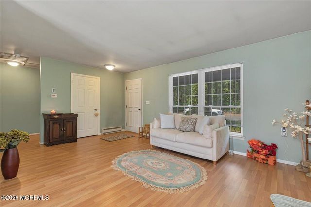 585B Kevin Court B, Manchester, NJ 08759