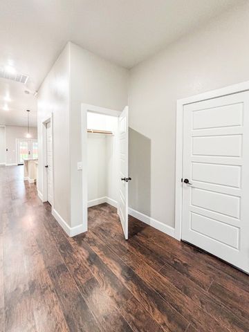 604 Crenshaw Street, Terrell, TX 75160