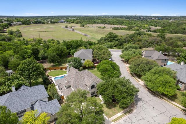 2300 Falkirk CV, Round Rock, TX 78681