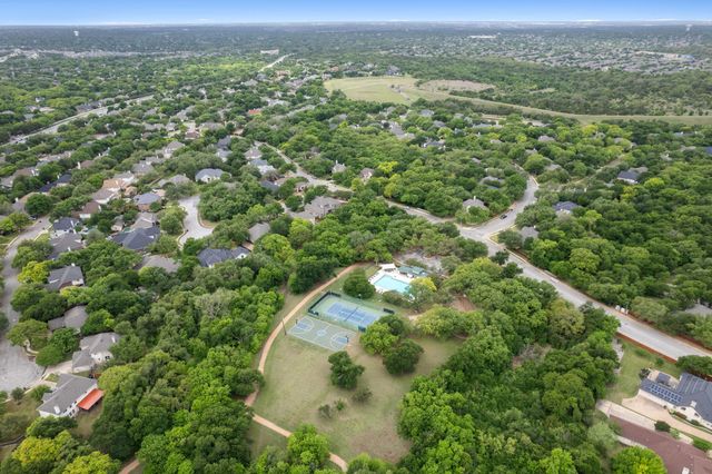 2300 Falkirk CV, Round Rock, TX 78681