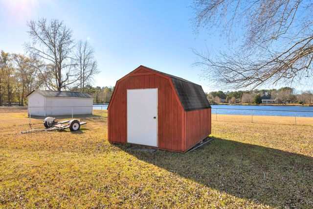 485 E Emerald Lake Drive, Sumter, SC 29153