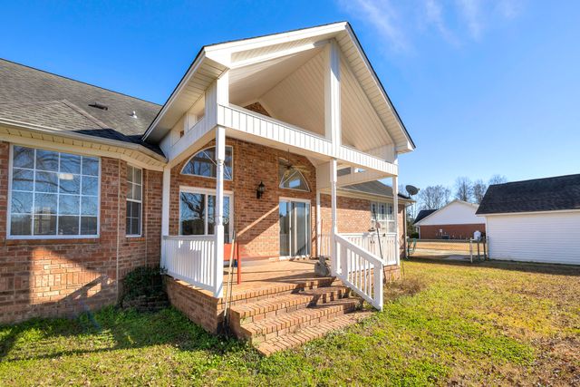 485 E Emerald Lake Drive, Sumter, SC 29153