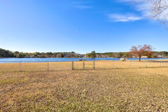 485 E Emerald Lake Drive, Sumter, SC 29153