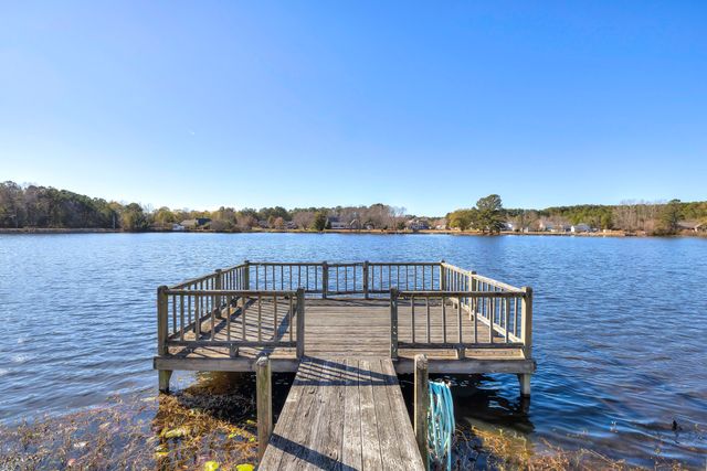 485 E Emerald Lake Drive, Sumter, SC 29153