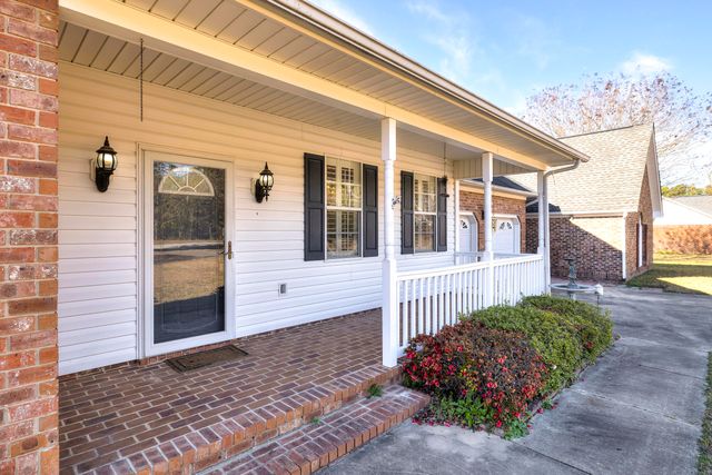 485 E Emerald Lake Drive, Sumter, SC 29153
