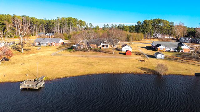 485 E Emerald Lake Drive, Sumter, SC 29153