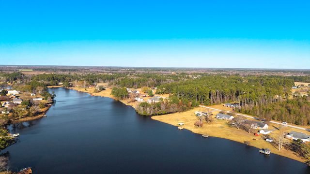 485 E Emerald Lake Drive, Sumter, SC 29153