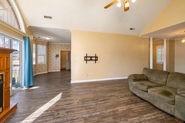 485 E Emerald Lake Drive, Sumter, SC 29153