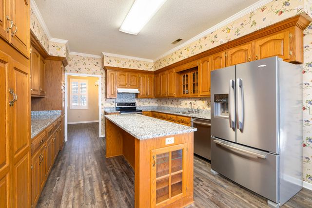 485 E Emerald Lake Drive, Sumter, SC 29153