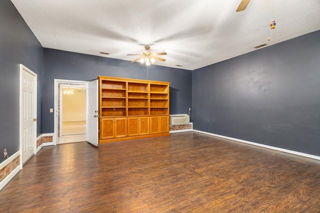 485 E Emerald Lake Drive, Sumter, SC 29153