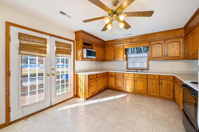 485 E Emerald Lake Drive, Sumter, SC 29153