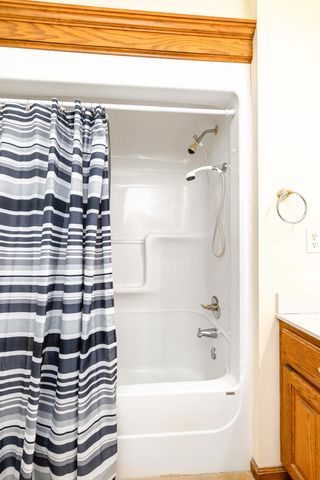 485 E Emerald Lake Drive, Sumter, SC 29153