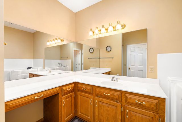 485 E Emerald Lake Drive, Sumter, SC 29153