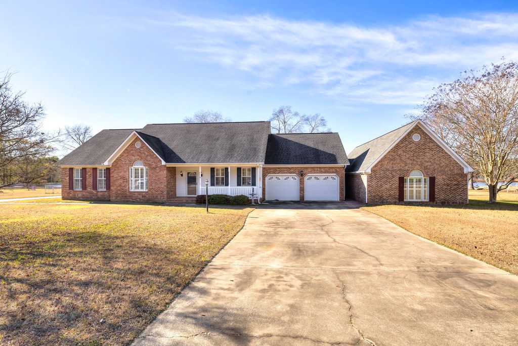 485 E Emerald Lake Drive, Sumter, SC 29153