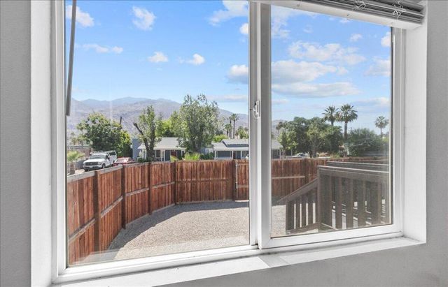 102 Fondulac Street, Palm Springs, CA 92264