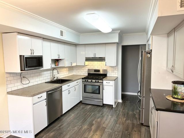 49 White Swan Way, Brick, NJ 08723