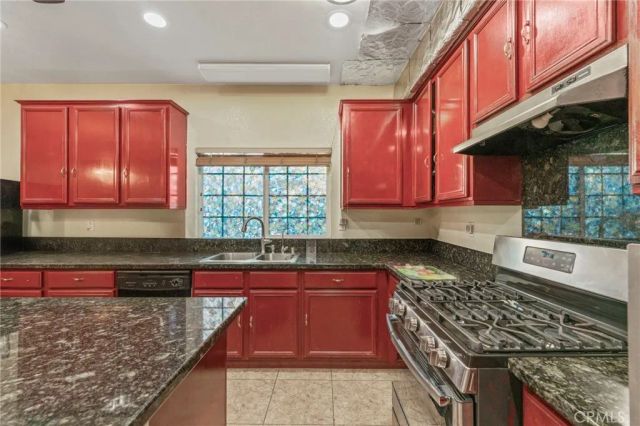 1553 W Ceres, Rialto, CA 92376