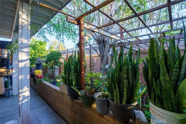 1553 W Ceres, Rialto, CA 92376