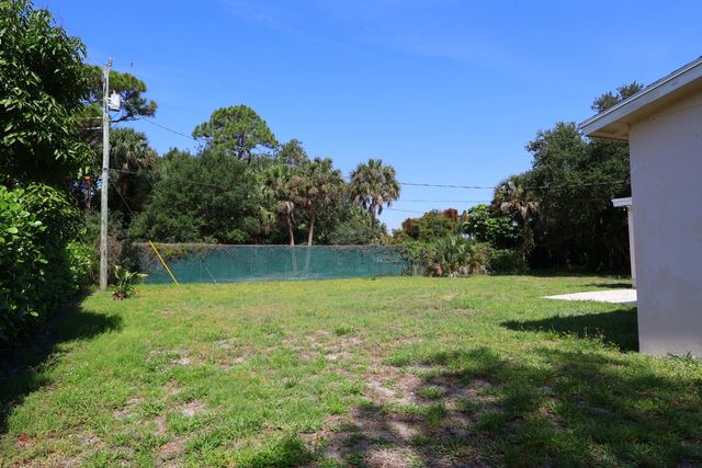 151 Henning Drive, West Palm Beach, FL 33406