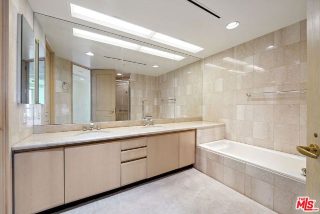 10490 Wilshire Boulevard 1402, Los Angeles, CA 90024