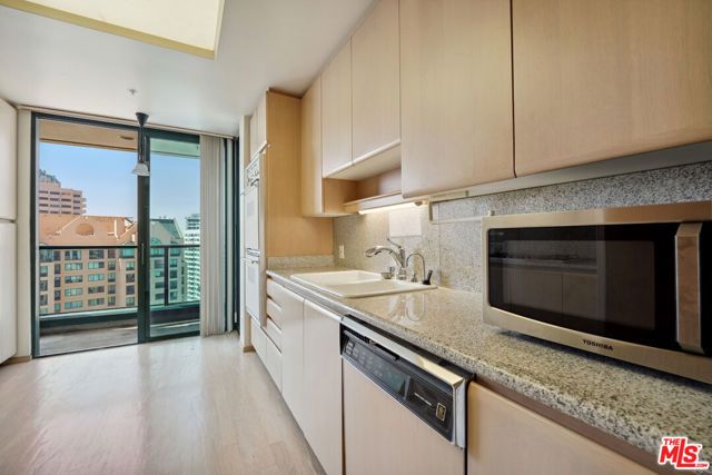 10490 Wilshire Boulevard 1402, Los Angeles, CA 90024