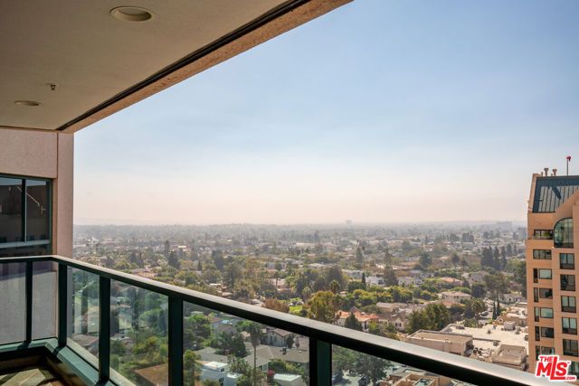 10490 Wilshire Boulevard 1402, Los Angeles, CA 90024