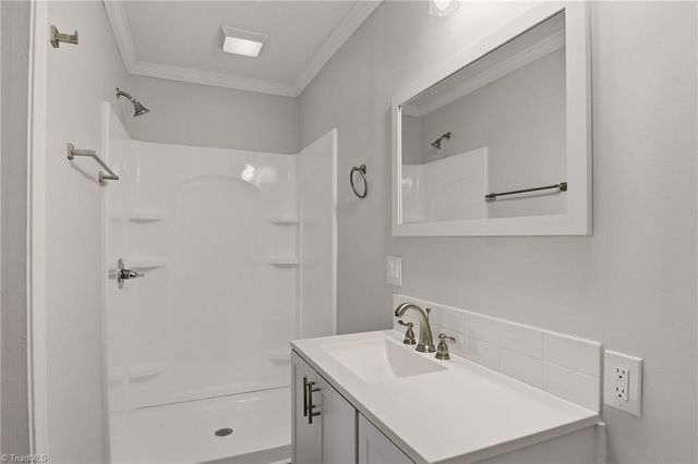 324 Chestnut Street, Yadkinville, NC 27055