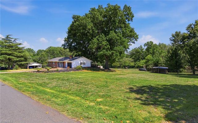 324 Chestnut Street, Yadkinville, NC 27055