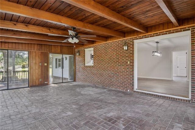 324 Chestnut Street, Yadkinville, NC 27055