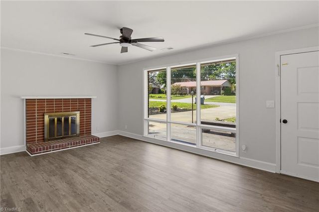 324 Chestnut Street, Yadkinville, NC 27055